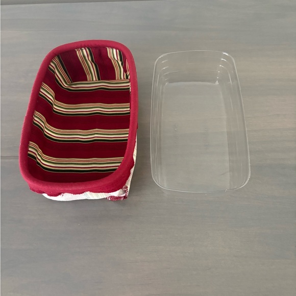 Longaberger 2004 Small Basket With Lining And Plastic Insert 7.5 X 5 X 2.5 Inch - Picture 6 of 12